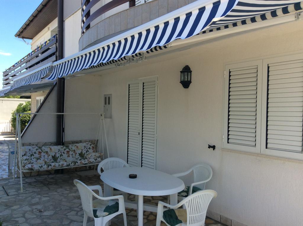 Island Of Pag Holiday Apartments Экстерьер фото