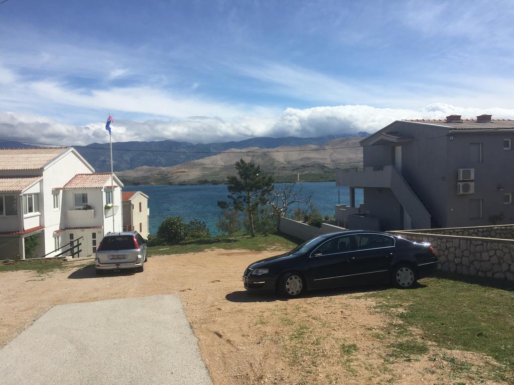 Island Of Pag Holiday Apartments Экстерьер фото