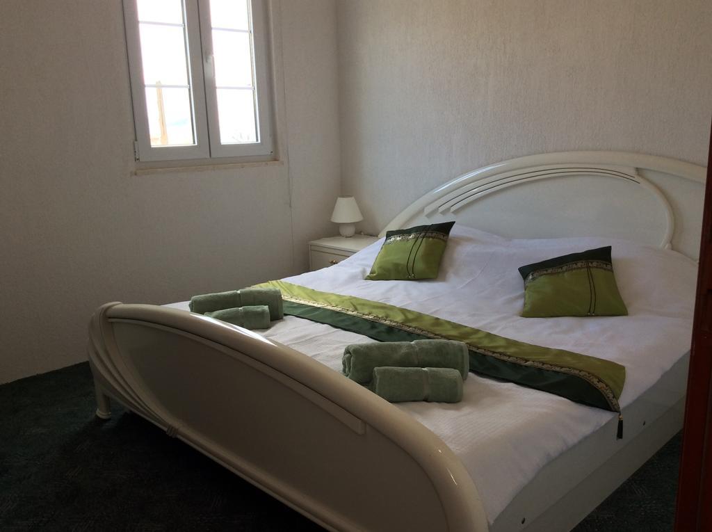 Island Of Pag Holiday Apartments Экстерьер фото