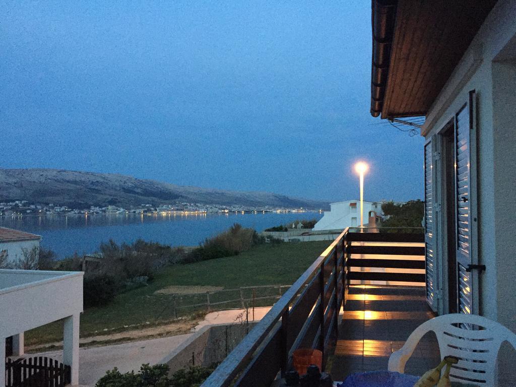 Island Of Pag Holiday Apartments Экстерьер фото