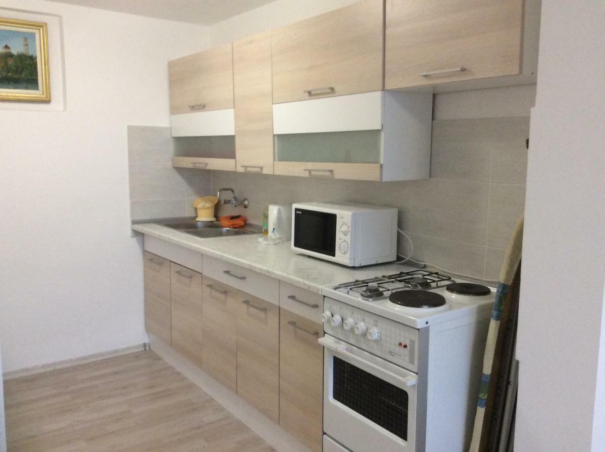 Island Of Pag Holiday Apartments Экстерьер фото