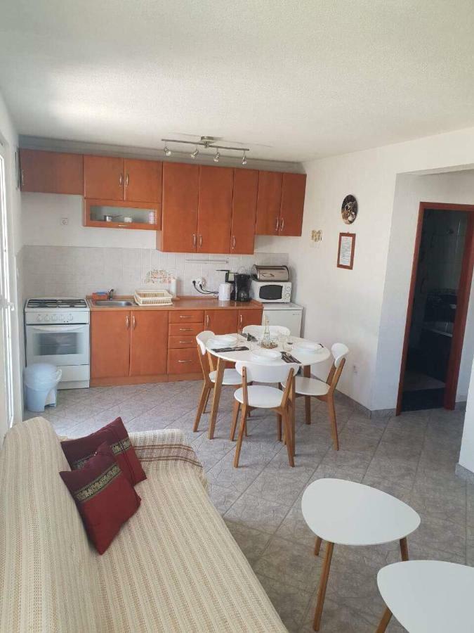Island Of Pag Holiday Apartments Экстерьер фото