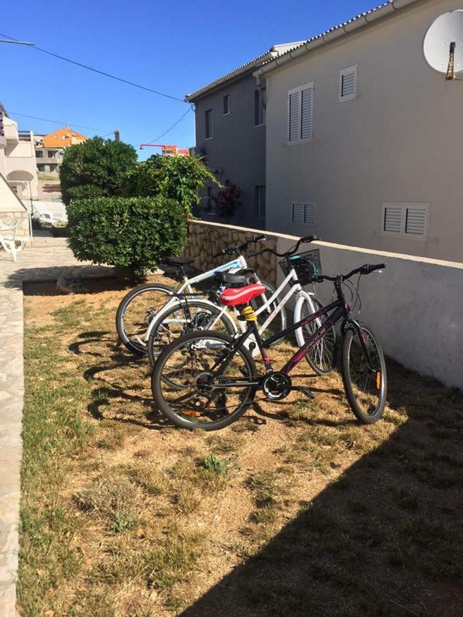 Island Of Pag Holiday Apartments Экстерьер фото