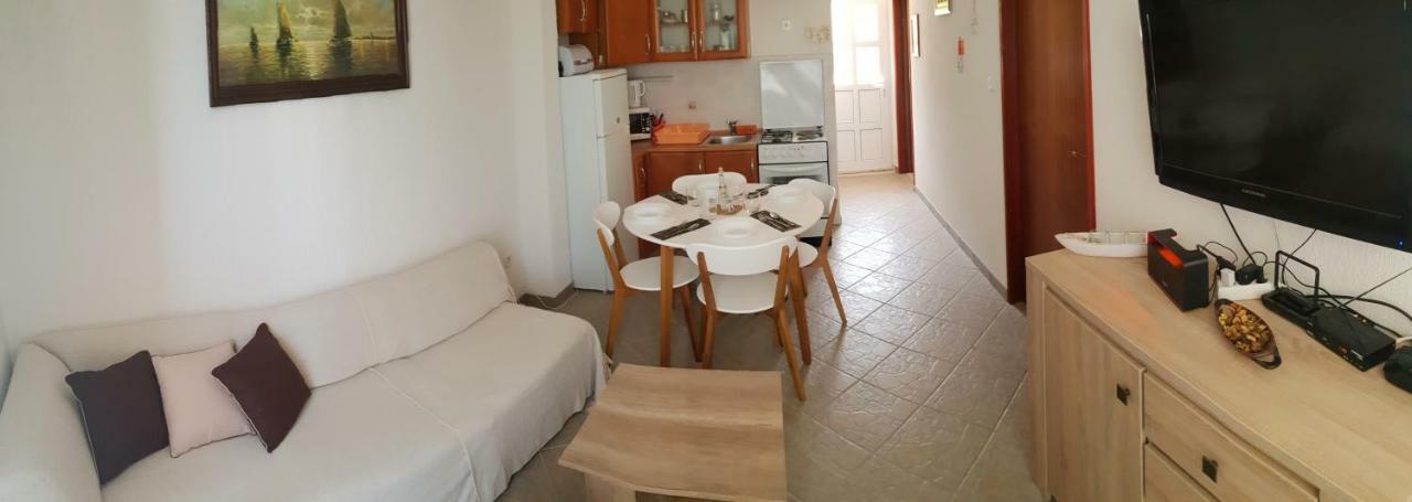 Island Of Pag Holiday Apartments Экстерьер фото