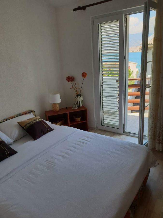 Island Of Pag Holiday Apartments Экстерьер фото