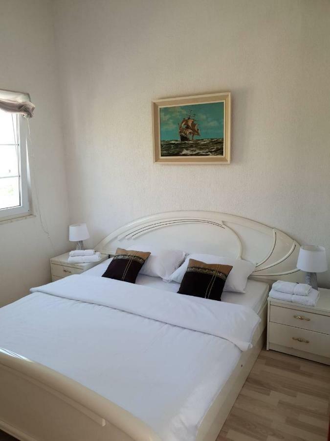 Island Of Pag Holiday Apartments Экстерьер фото