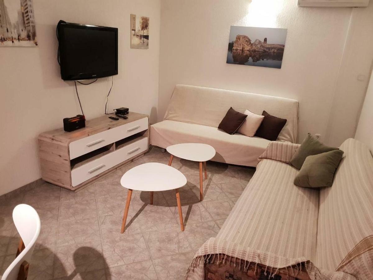 Island Of Pag Holiday Apartments Экстерьер фото