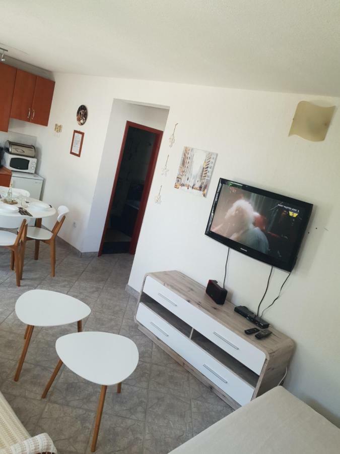Island Of Pag Holiday Apartments Экстерьер фото